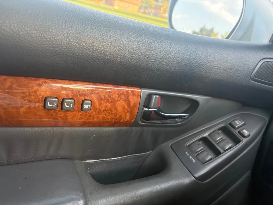 2008 Lexus GX 1st Gen - Image 11 of 12