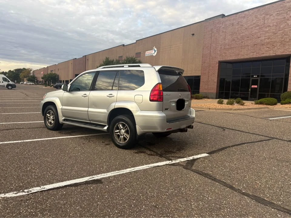 2008 Lexus GX 1st Gen - Image 3 of 12