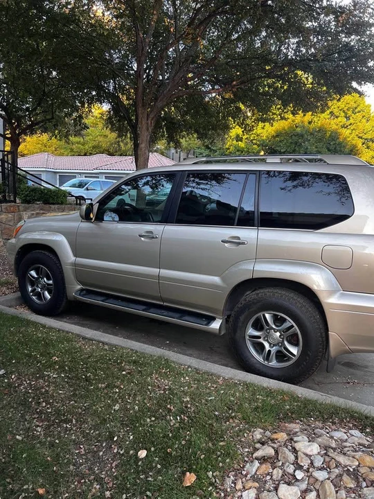 2008 Lexus GX 1st Gen - Image 4 of 15
