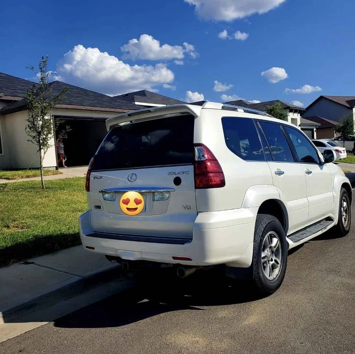 2008 Lexus GX 2nd Gen - Image 2 of 10
