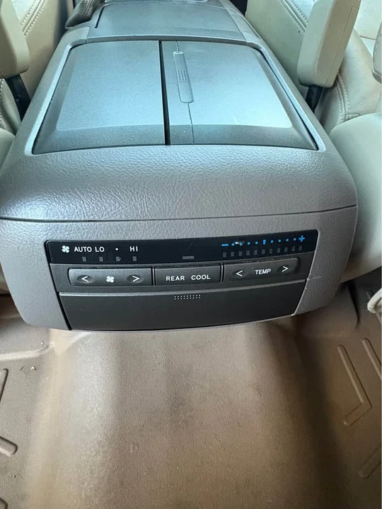 2008 Lexus GX 1st Gen - Image 10 of 19