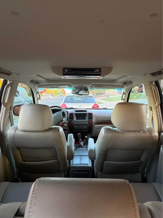 2008 Lexus GX 1st Gen - Image 8 of 19