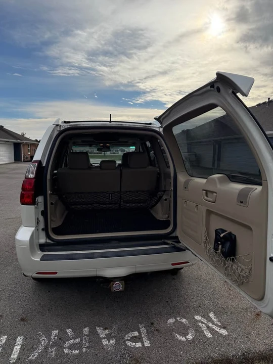 2008 Lexus GX 1st Gen - Image 11 of 13