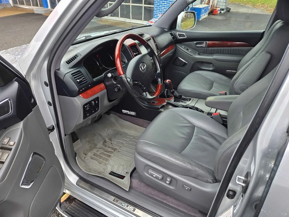 2008 Lexus GX 1st Gen - Image 10 of 16