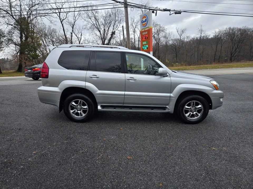 2008 Lexus GX 1st Gen - Image 2 of 16