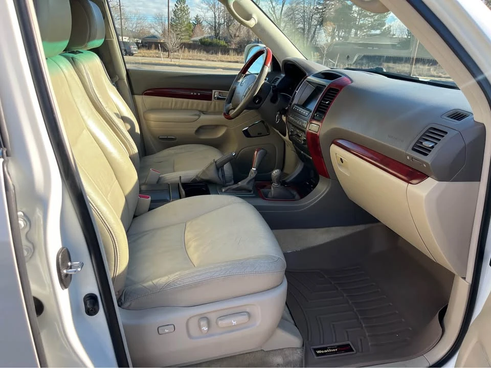 2008 Lexus GX 1st Gen - Image 11 of 16