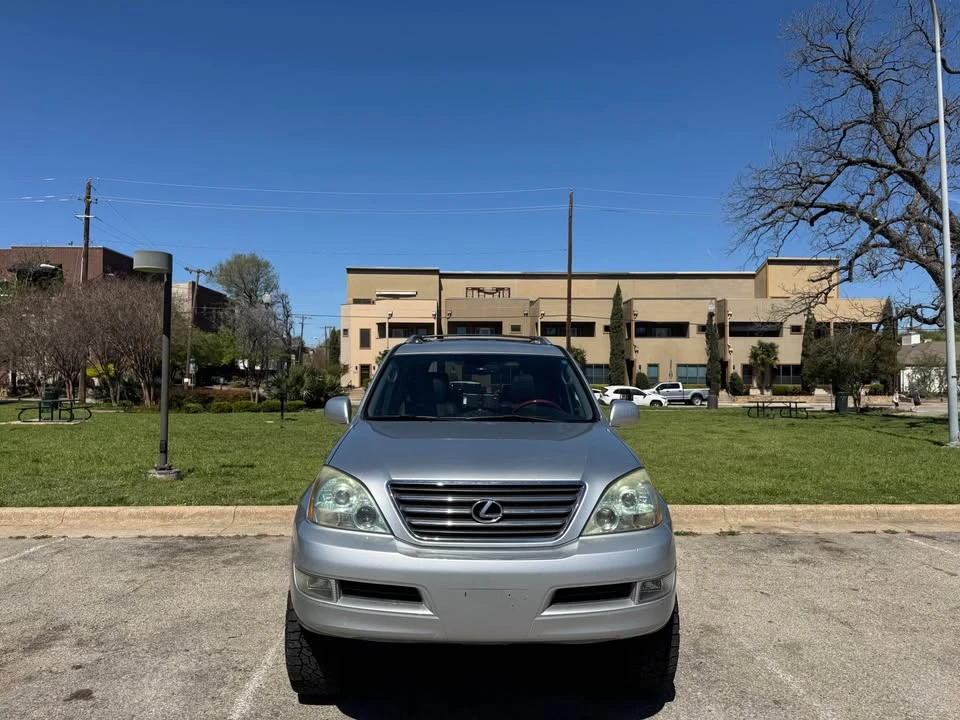 2008 Lexus GX 1st Gen - Image 2 of 16