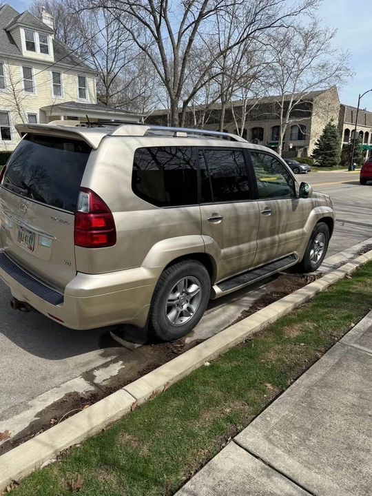 2008 Lexus GX 1st Gen - Image 4 of 20