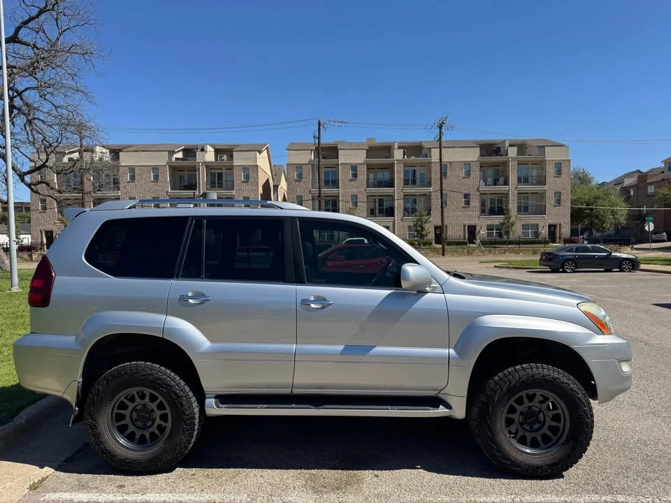 2008 Lexus GX 1st Gen - Image 3 of 16