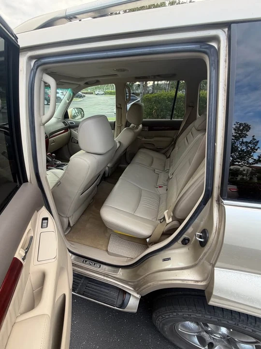 2008 Lexus GX 1st Gen - Image 4 of 13