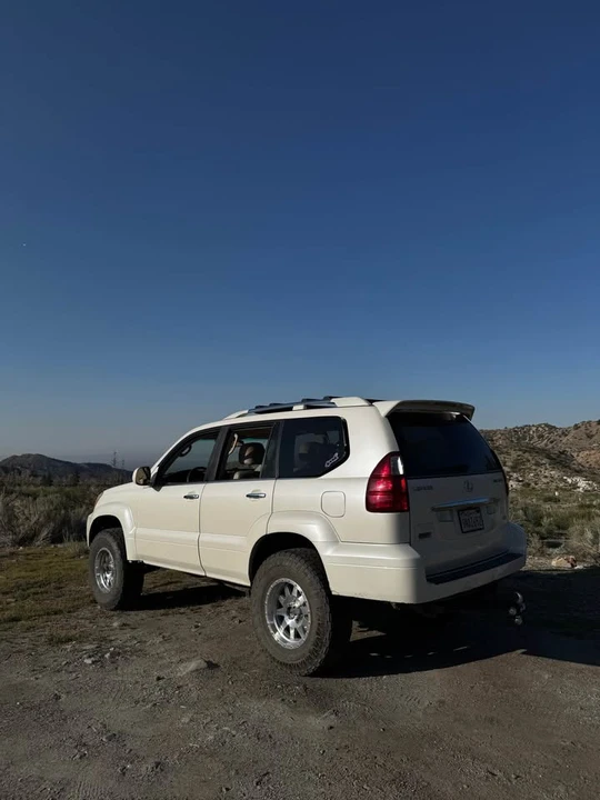 2008 Lexus GX 1st Gen - Image 4 of 8