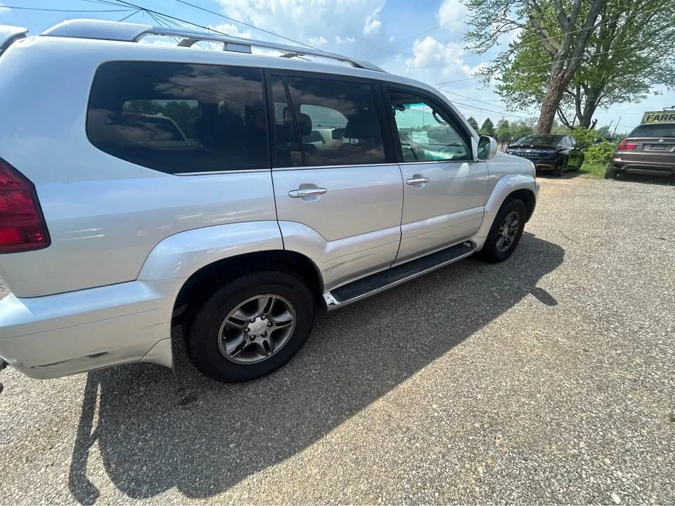 2008 Lexus GX 1st Gen - Image 3 of 13