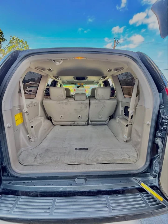 2008 Lexus GX 1st Gen - Image 12 of 19