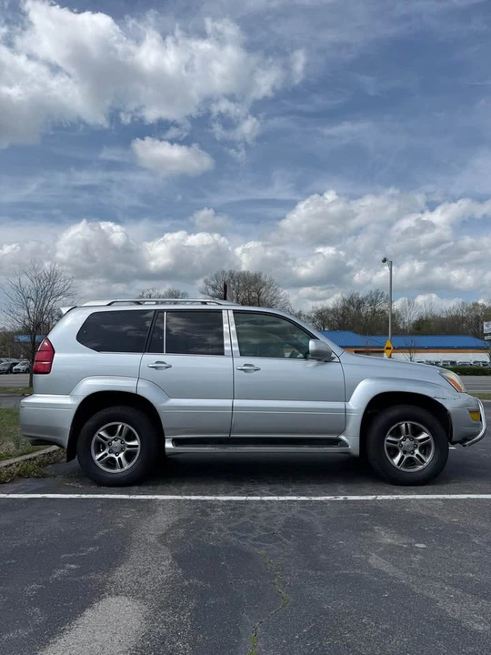 2008 Lexus GX 1st Gen - Image 7 of 17