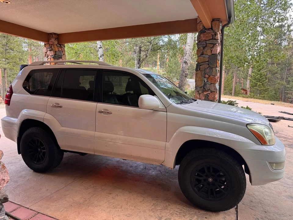 2008 Lexus GX 1st Gen - Image 2 of 13