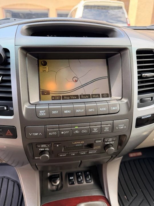 2008 Lexus GX 1st Gen - Image 6 of 10