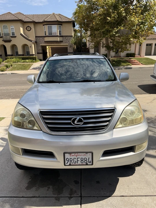 2008 Lexus GX 1st Gen - Image 2 of 10