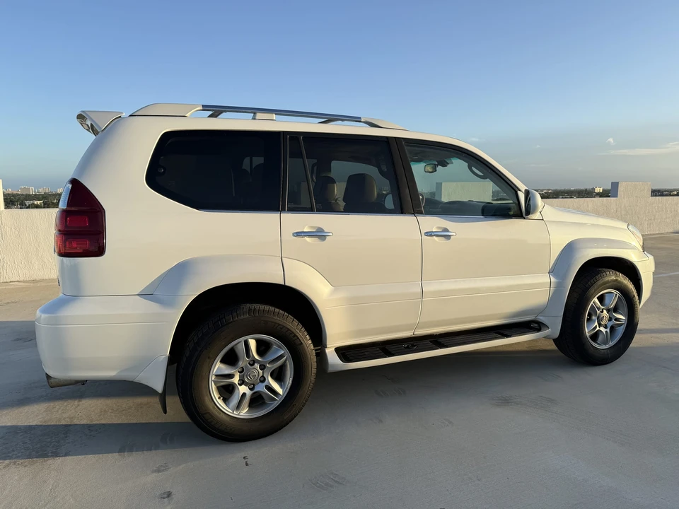 2008 Lexus GX 1st Gen - Image 15 of 31