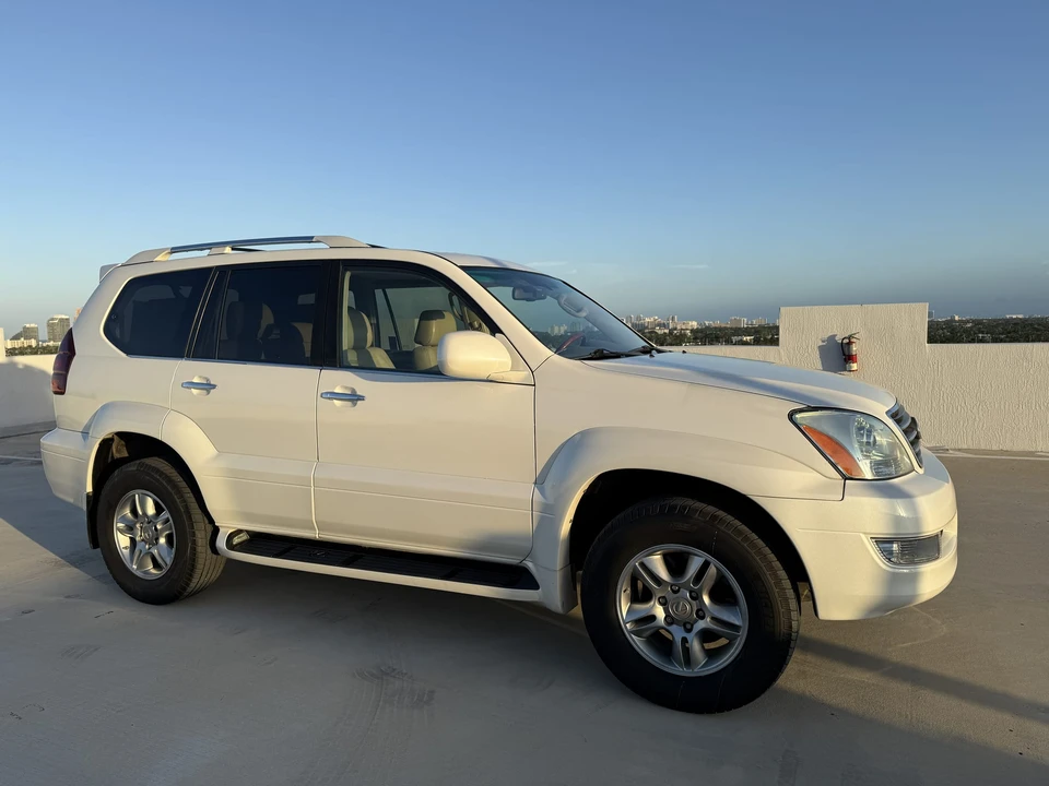 2008 Lexus GX 1st Gen - Image 18 of 31