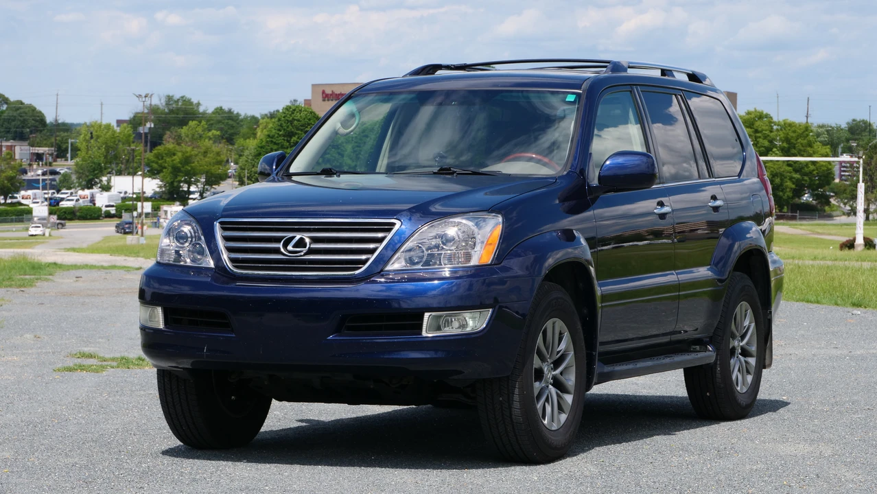 2008 Lexus GX 1st Gen - Image 2 of 31