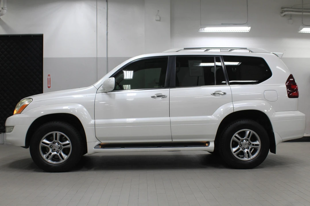 2008 Lexus GX 1st Gen - Image 3 of 31