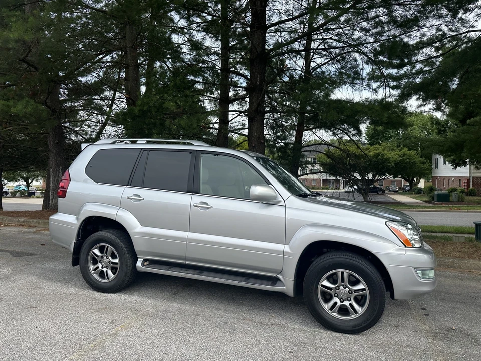 2008 Lexus GX 1st Gen - Image 8 of 31