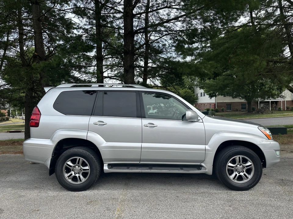 2008 Lexus GX 1st Gen - Image 9 of 31