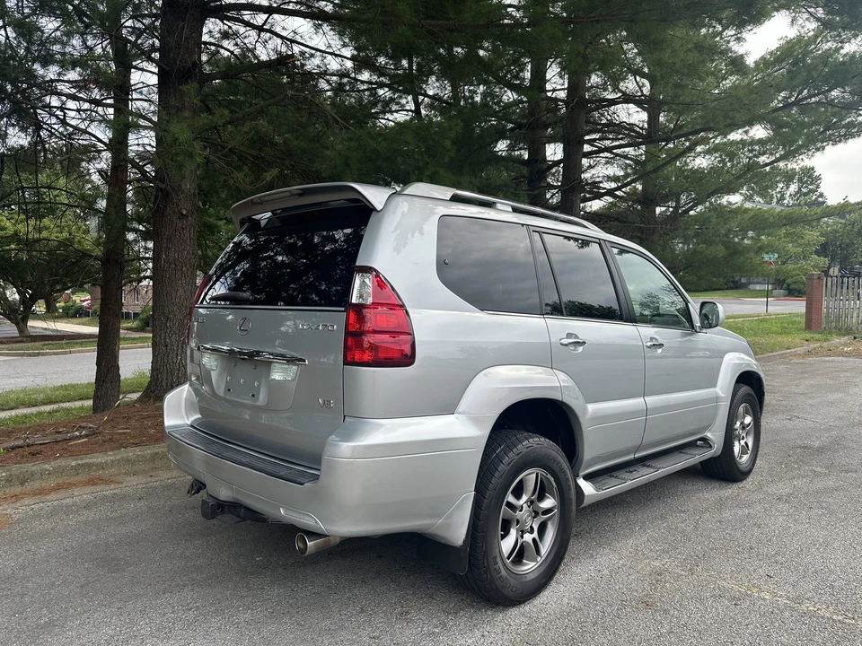 2008 Lexus GX 1st Gen - Image 10 of 31