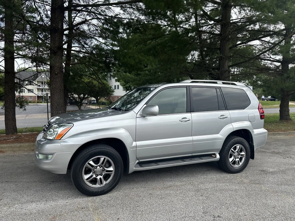 2008 Lexus GX 1st Gen - Image 15 of 31