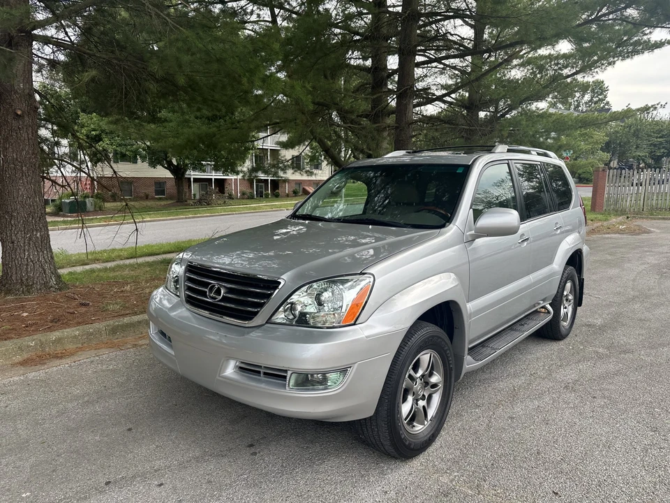 2008 Lexus GX 1st Gen - Image 3 of 31