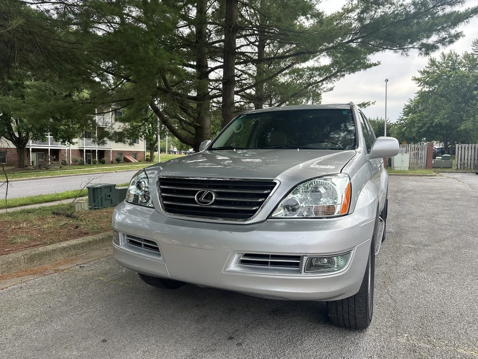 2008 Lexus GX 1st Gen - Image 4 of 31