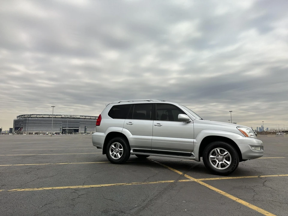 2008 Lexus GX 1st Gen - Image 17 of 31