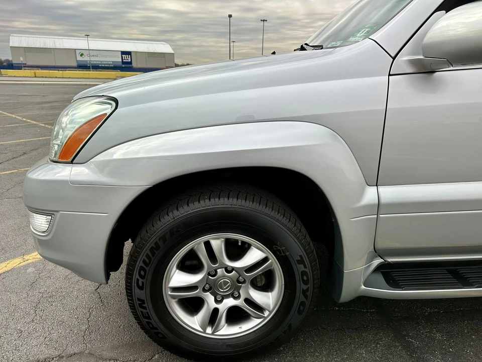 2008 Lexus GX 1st Gen - Image 27 of 31