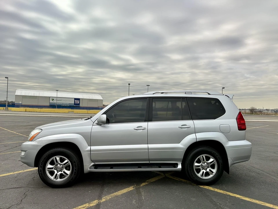 2008 Lexus GX 1st Gen - Image 10 of 31