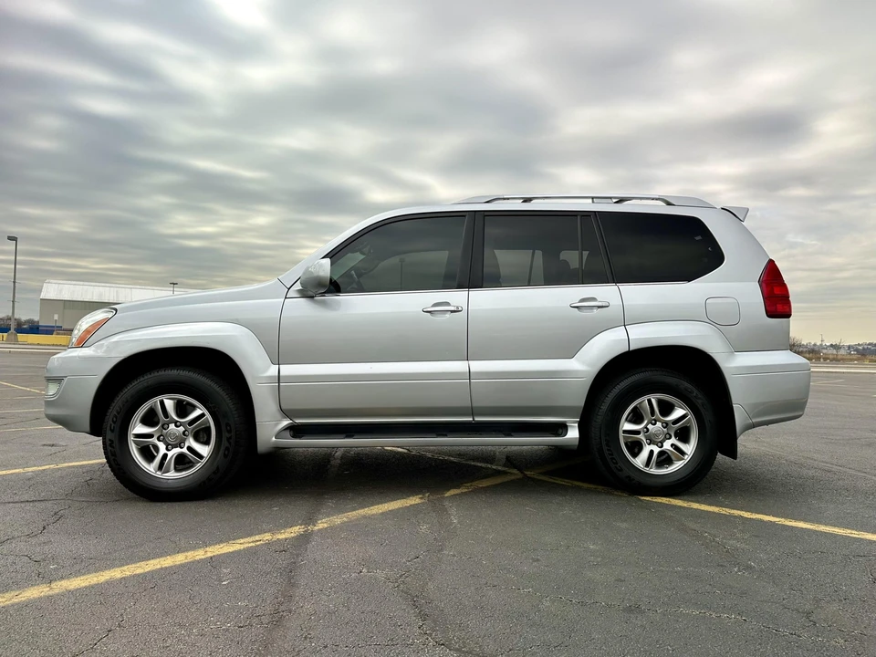 2008 Lexus GX 1st Gen - Image 9 of 31