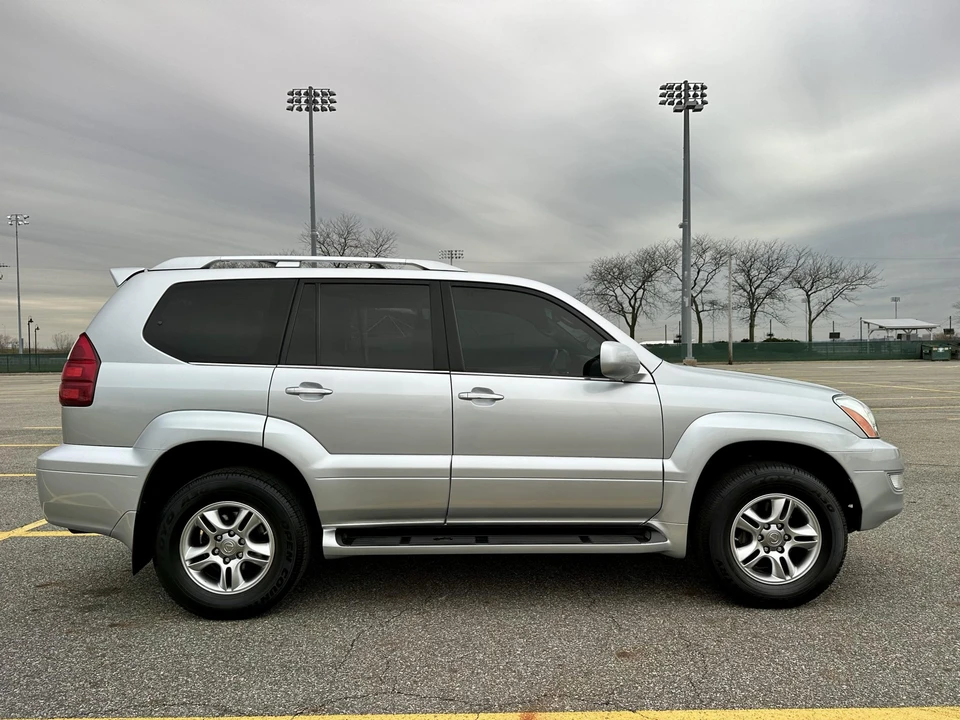 2008 Lexus GX 1st Gen - Image 16 of 31