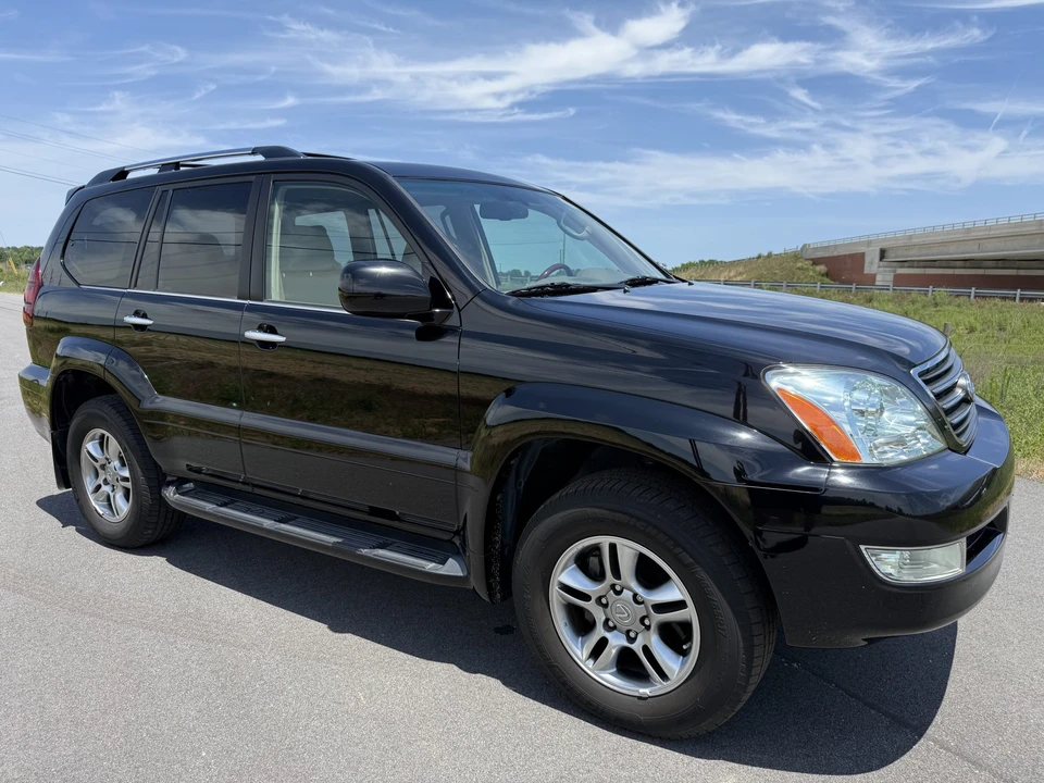 2008 Lexus GX 1st Gen - Image 28 of 31