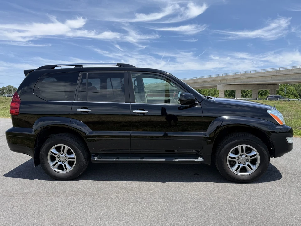 2008 Lexus GX 1st Gen - Image 26 of 31