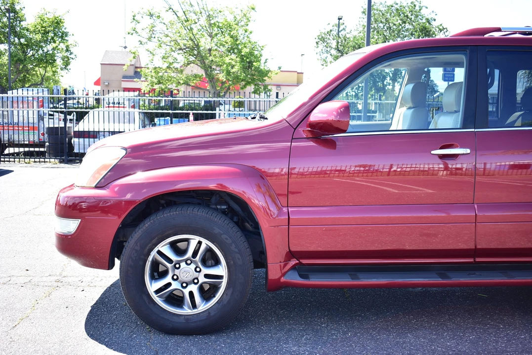 2008 Lexus GX 1st Gen - Image 25 of 31