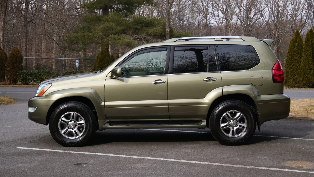 2008 Lexus GX 1st Gen - Image 17 of 31