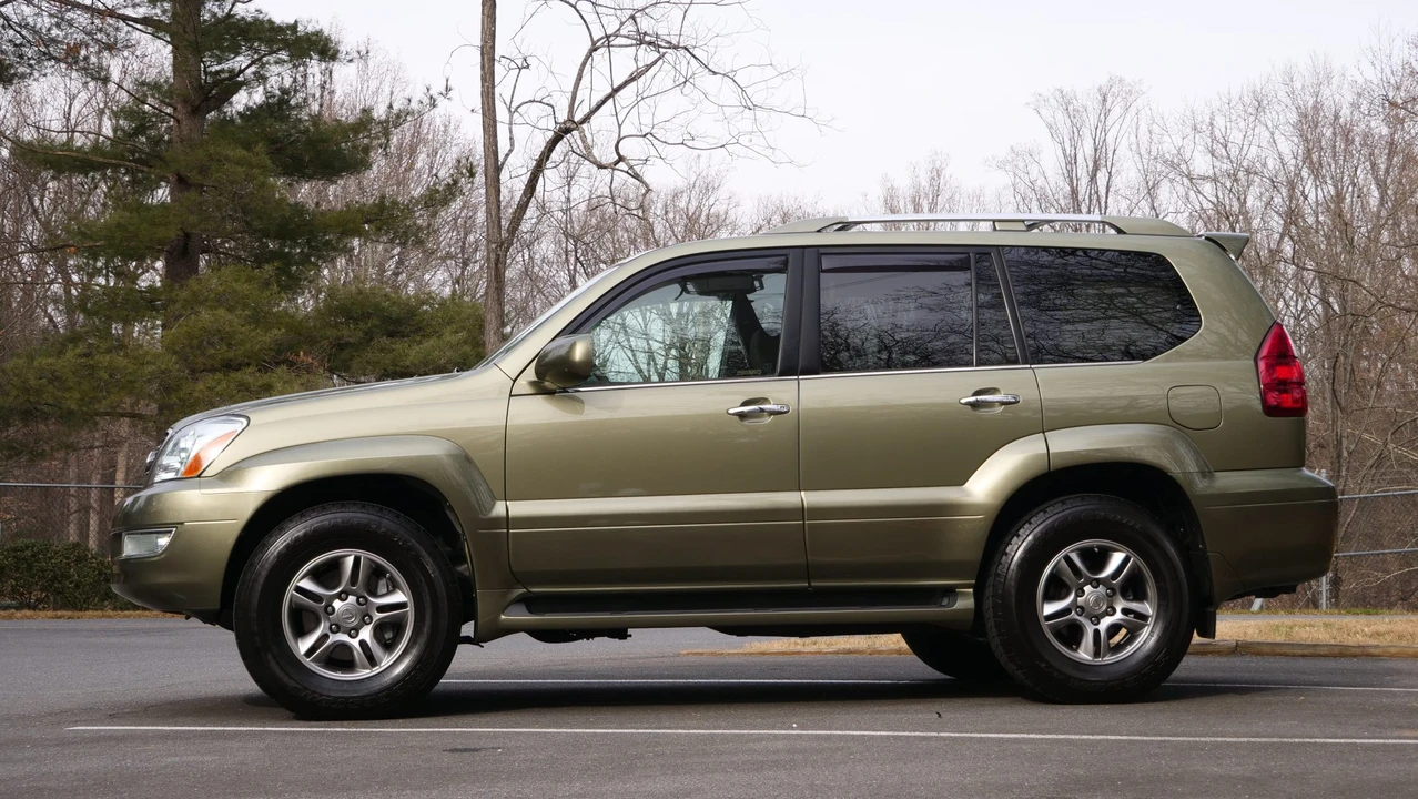 2008 Lexus GX 1st Gen - Image 16 of 31