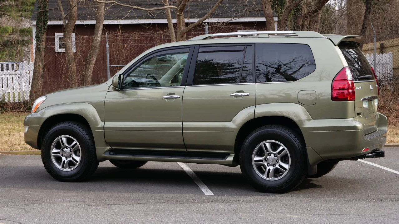2008 Lexus GX 1st Gen - Image 26 of 31