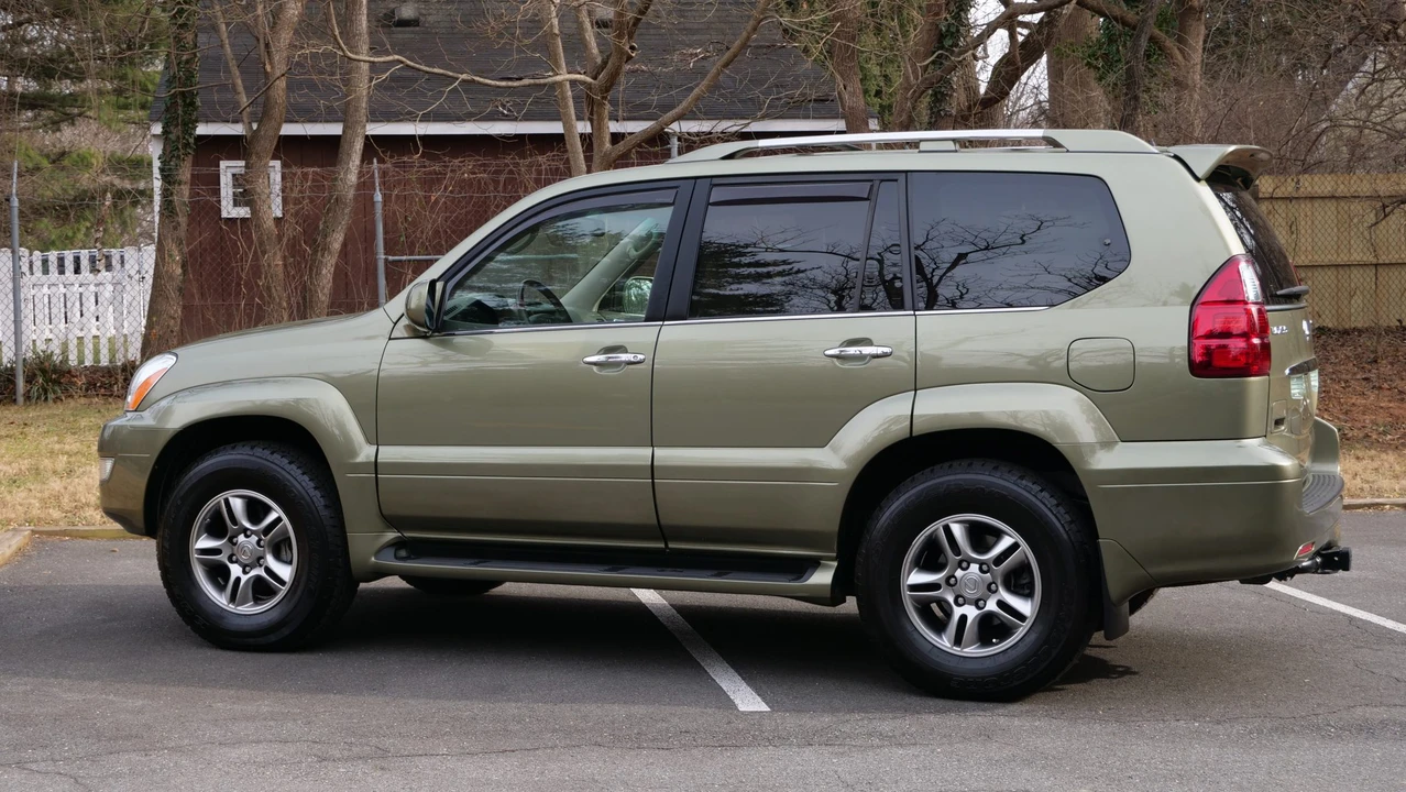 2008 Lexus GX 1st Gen - Image 25 of 31