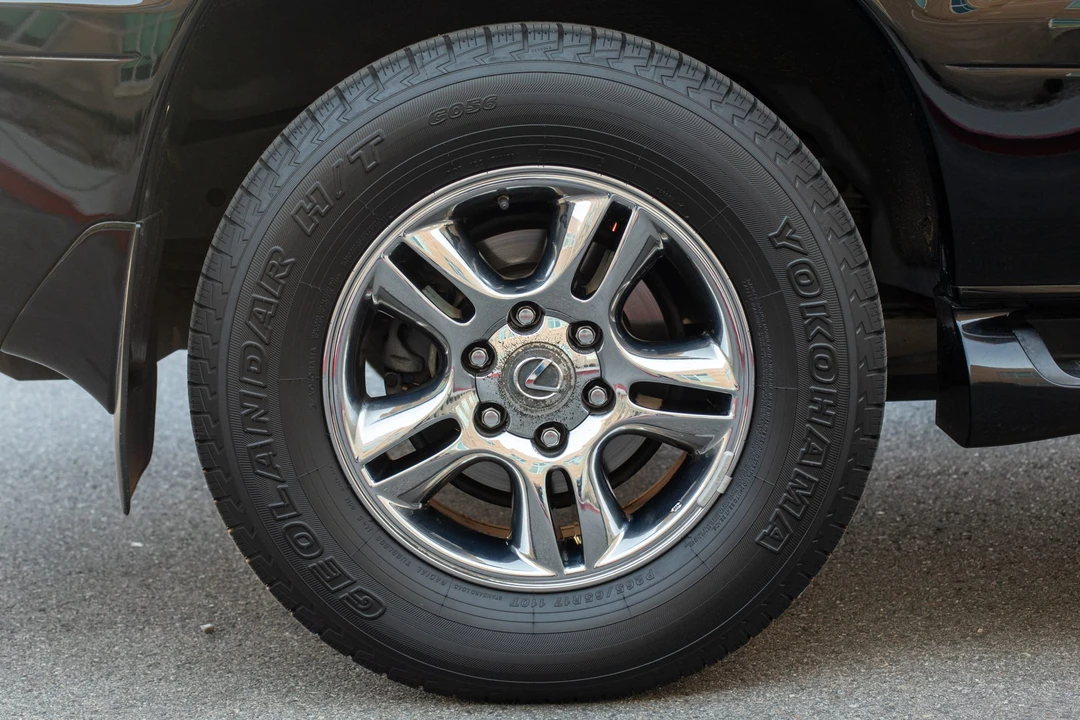 2008 Lexus GX 1st Gen - Image 27 of 31