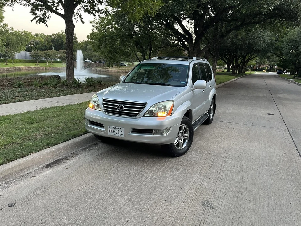 2008 Lexus GX 1st Gen - Image 2 of 31