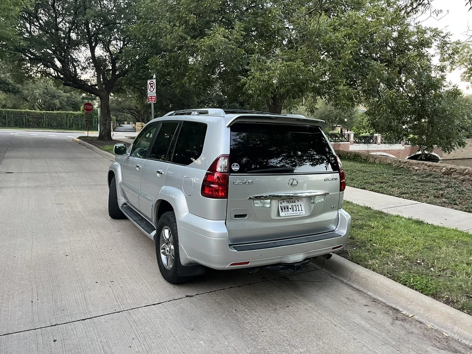 2008 Lexus GX 1st Gen - Image 12 of 31
