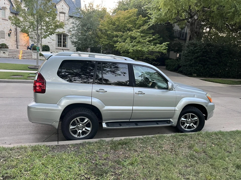 2008 Lexus GX 1st Gen - Image 16 of 31