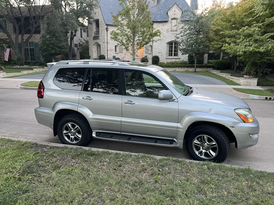 2008 Lexus GX 1st Gen - Image 17 of 31