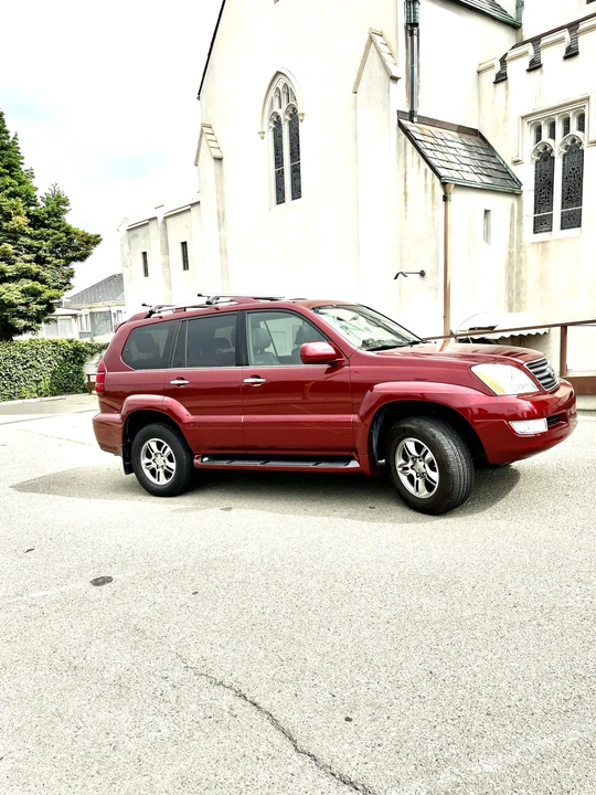 2008 Lexus GX 1st Gen - Image 24 of 31