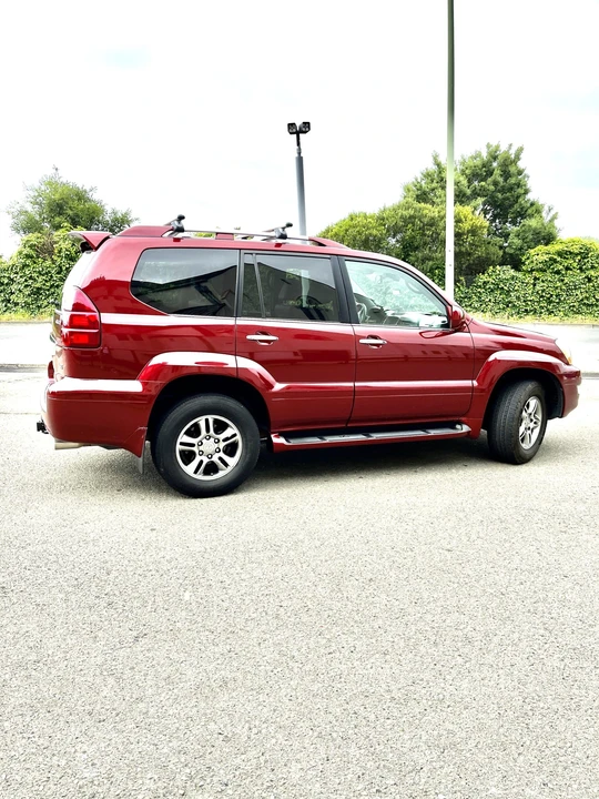 2008 Lexus GX 1st Gen - Image 28 of 31